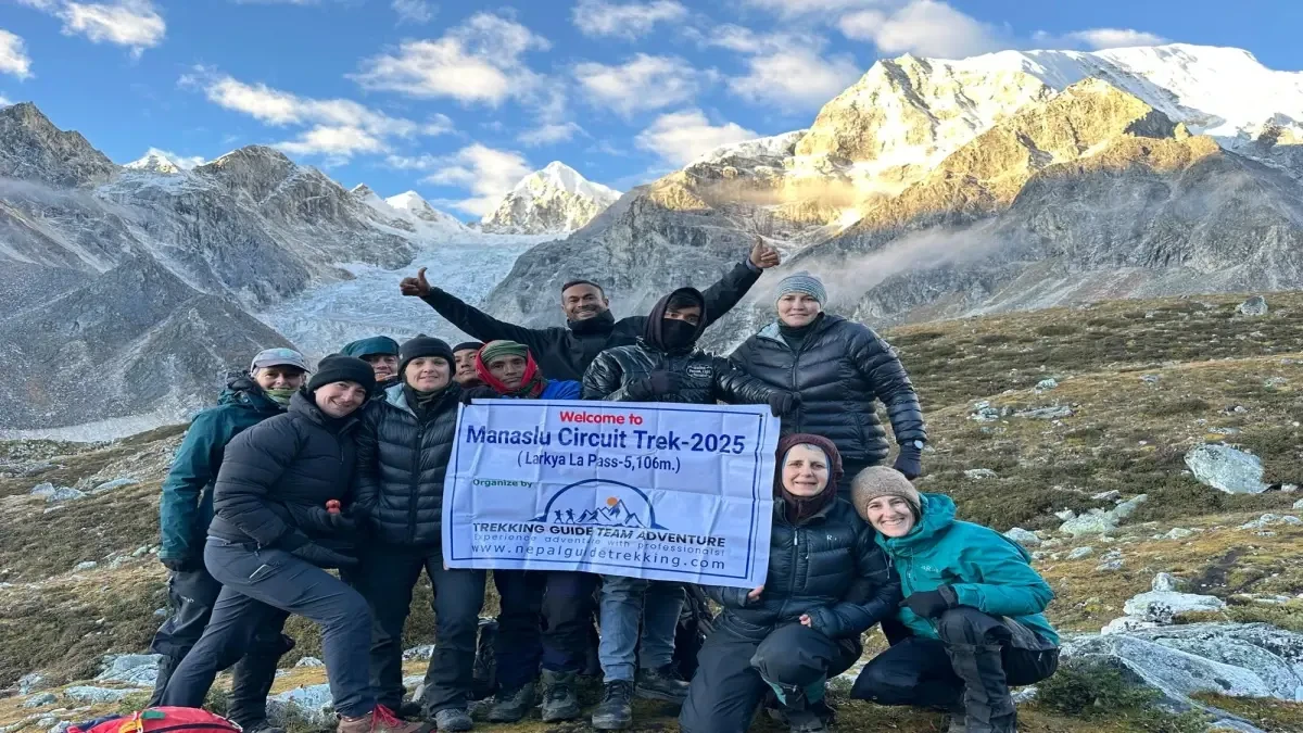Manaslu and Annapurna Circuit combined trek scenery