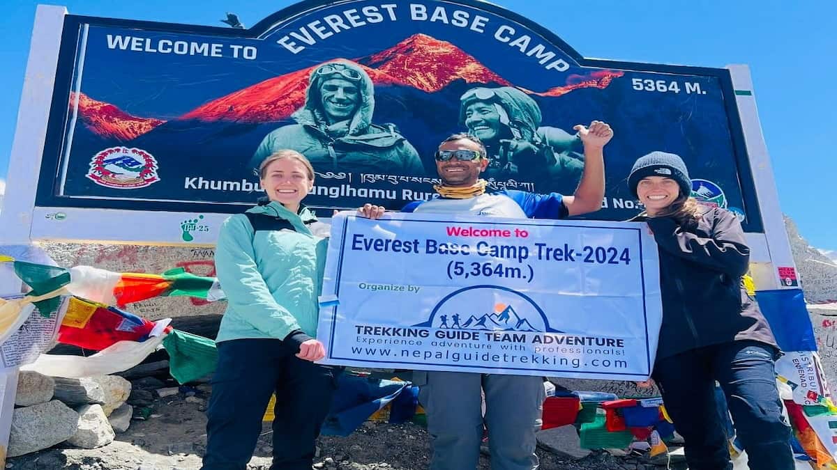 Trekkers at EBC