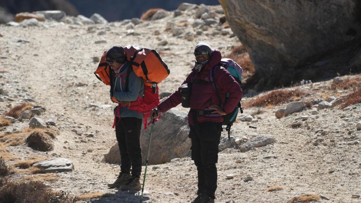Porter and Guide Everest Region