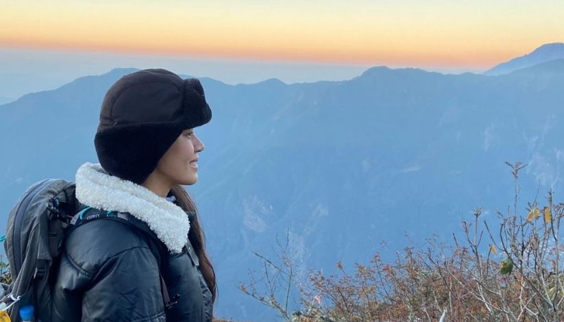 A trekker at Ama yangri view point
