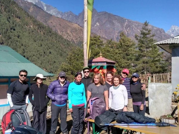 Everest Panorama Trek Team