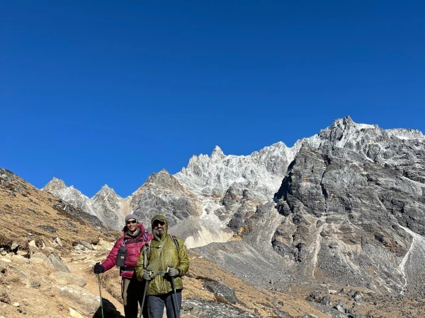 Guide Porter Gokyo Renjo La Pass