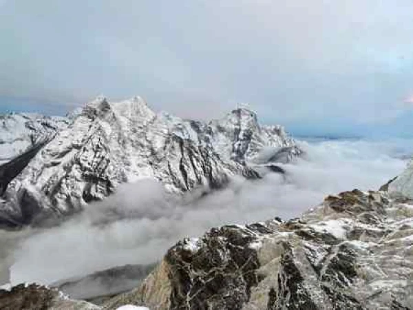 Island Peak Clouds Khumbu View