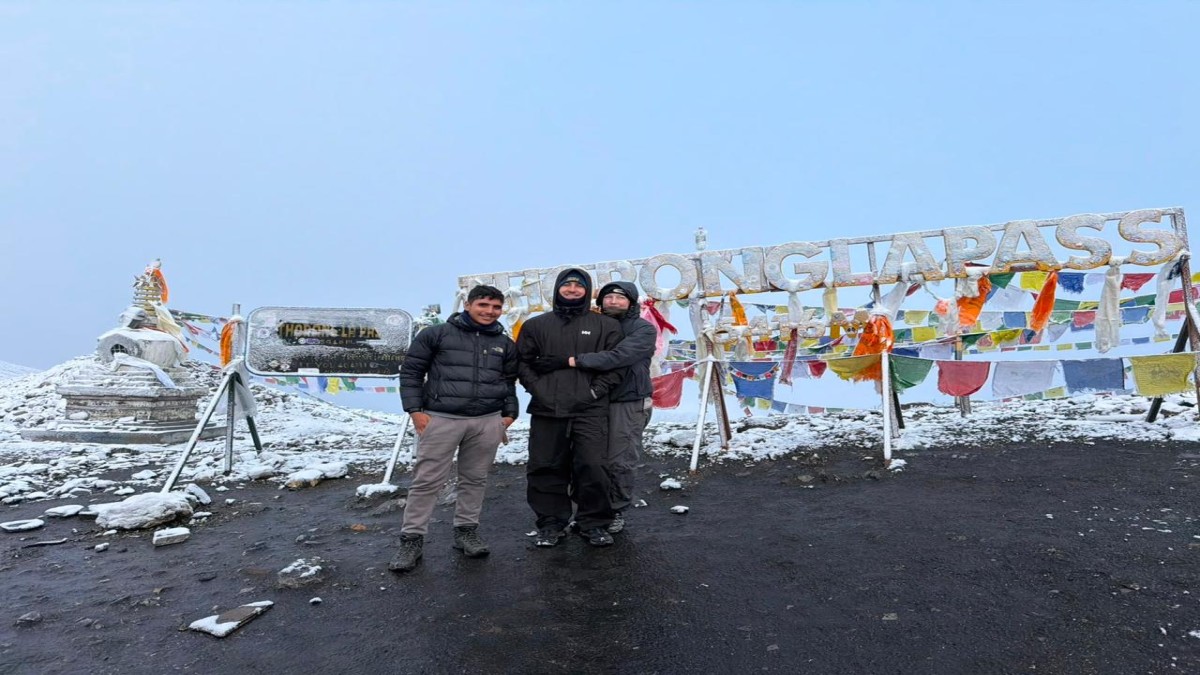 Trekking group at Thorong La Pass on the combined Manaslu and Annapurna Circuit trek
